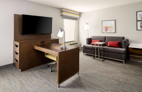 Midlothian Hotel | Hampton Inn Richmond-Southwest-Hull Street