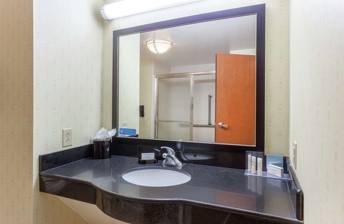 South Richmond Hotel | Hampton Inn Richmond - South