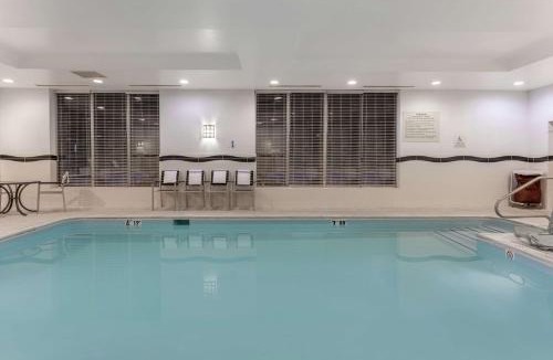 South Richmond Hotel | Hampton Inn Richmond - South