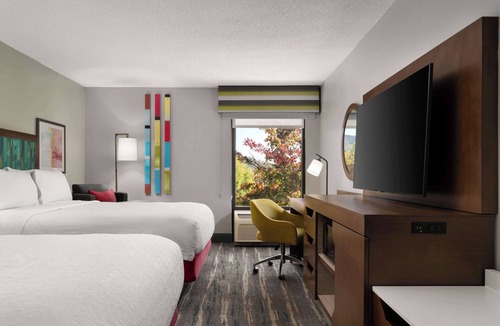 Hollins Hotel | Hampton Inn Roanoke/Hollins - I-81