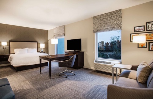 Rochester Hotel | Hampton Inn Rochester Penfield