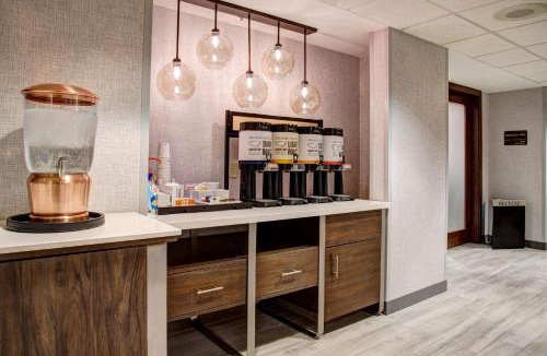 Rochester Hotel | Hampton Inn Rochester