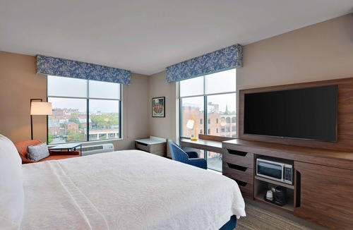 Salem Hotel | Hampton Inn Salem Boston
