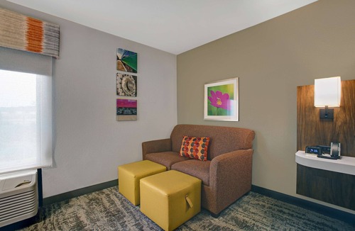 South Salisbury Hotel | Hampton Inn Salisbury