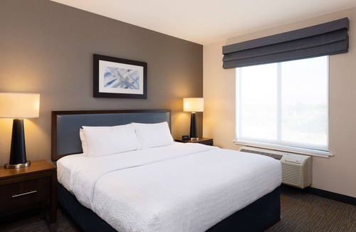 South San Jose Hotel | Hampton Inn San Jose Cherry Ave