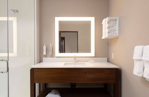 South San Jose Hotel | Hampton Inn San Jose Cherry Ave