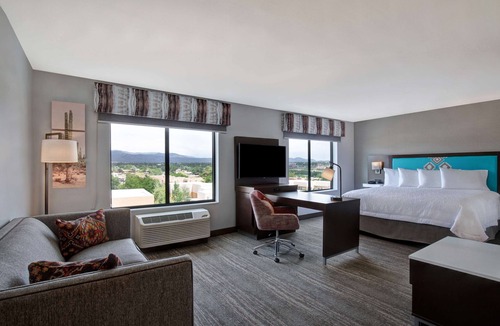 Southside Hotel | Hampton Inn Santa Fe South