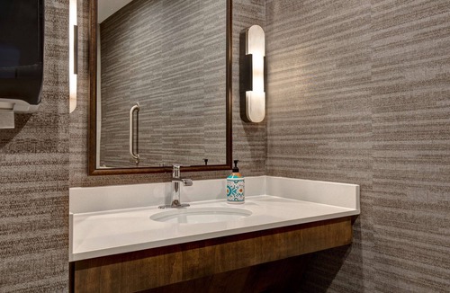 Southside Hotel | Hampton Inn Santa Fe South