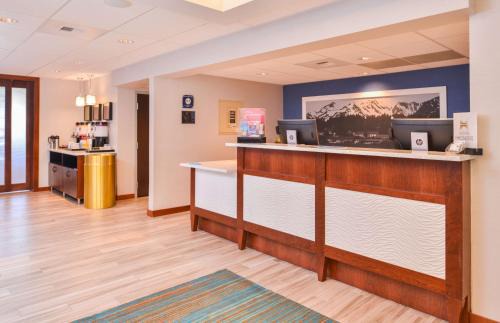 SeaTac Hotel | Hampton Inn Seattle Airport