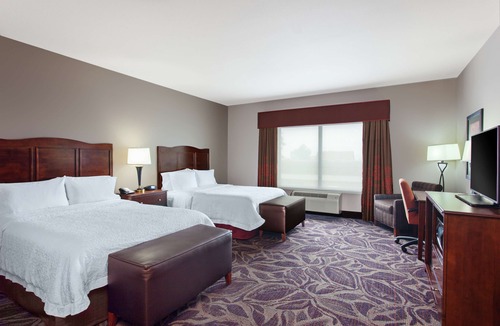 Port Gardner Hotel | Hampton Inn Seattle/Everett