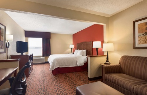 Shawnee Hotel | Hampton Inn Shawnee