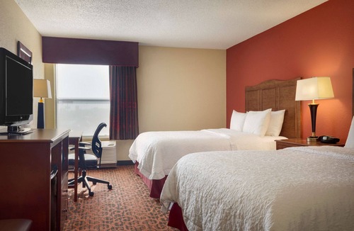 Shawnee Hotel | Hampton Inn Shawnee