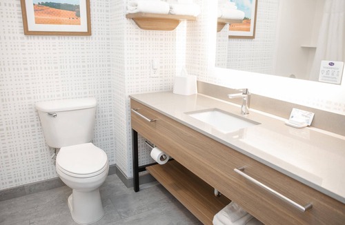 New Freedom Hotel | Hampton Inn Shrewsbury