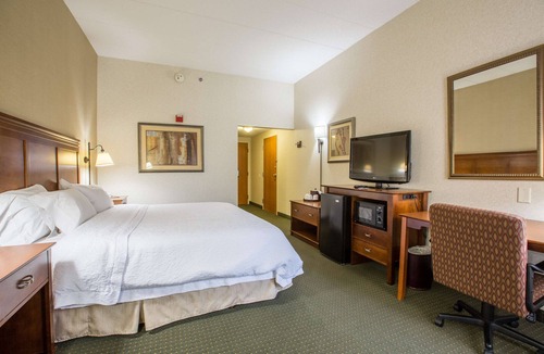 Sidney Hotel | Hampton Inn Sidney