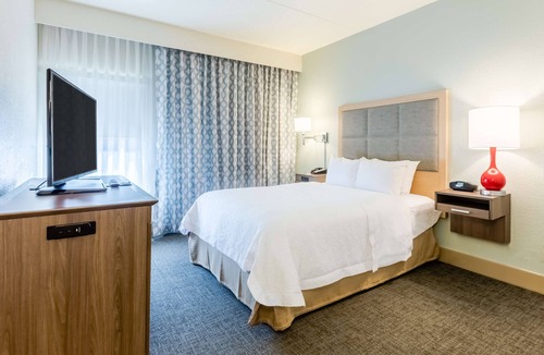 St. Charles Hotel | Hampton Inn St. Charles St. Peters