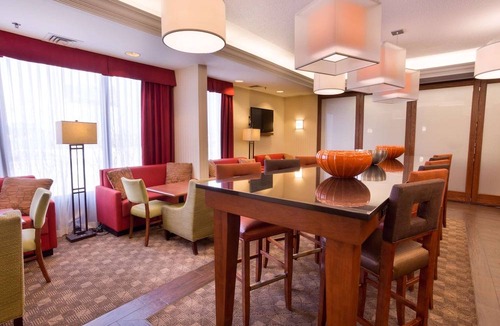 Valley Park Hotel | Hampton Inn St. Louis Southwest
