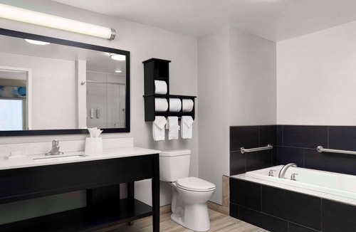 Stafford Hotel | Hampton Inn Stafford/Quantico & Conference Center