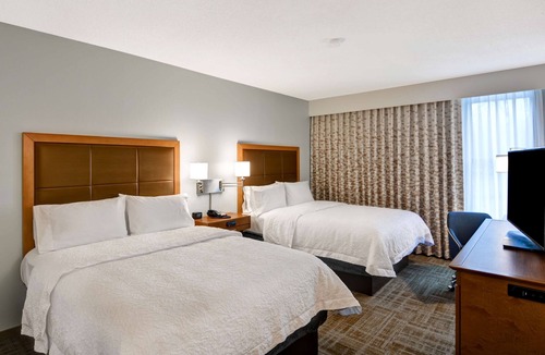 State College Hotel | Hampton Inn State College
