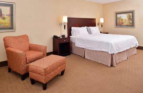 Jolivue Hotel | Hampton Inn Staunton