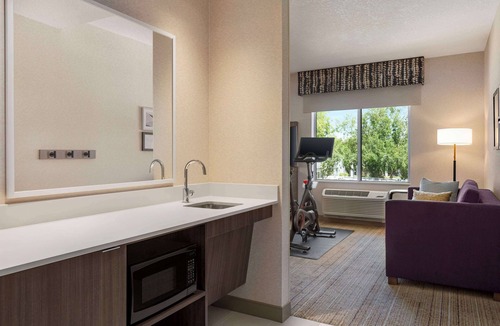 Stockton Hotel | Hampton Inn Stockton, Ca