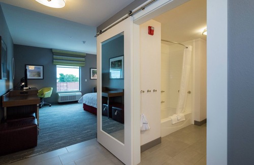 Allen Park Hotel | Hampton Inn & Suites Allen Park