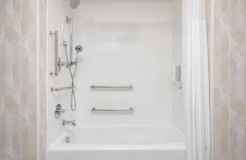 Alpena Hotel | Hampton Inn & Suites Alpena