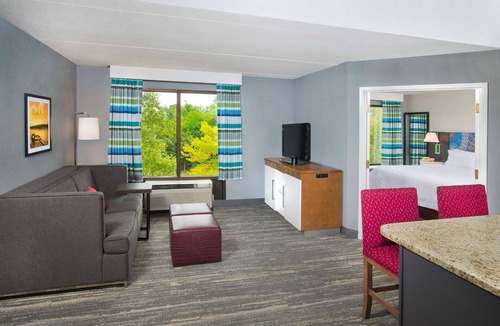 Parole Hotel | Hampton Inn & Suites Annapolis