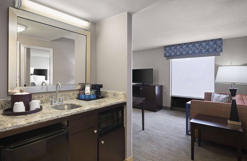 Hanover Hotel | Hampton Inn & Suites Arundel Mills/Baltimore
