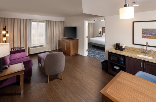 Skyland Hotel | Hampton Inn & Suites Asheville Airport