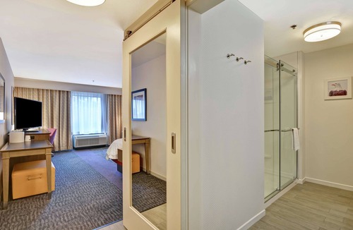 Ashland Hotel | Hampton Inn & Suites Ashland