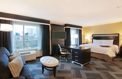 Wilburton Hotel | Hampton Inn & Suites Bellevue Downtown-Seattle