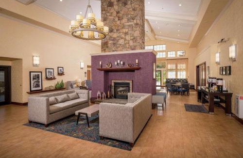 Binghamton Hotel | Hampton Inn & Suites Binghamton/Vestal