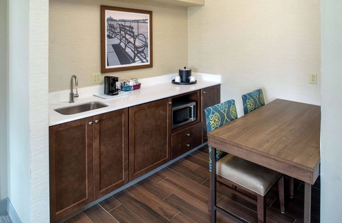 Binghamton Hotel | Hampton Inn & Suites Binghamton/Vestal