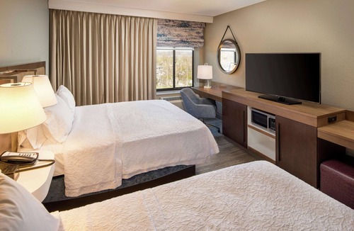 Binghamton Hotel | Hampton Inn & Suites Binghamton/Vestal