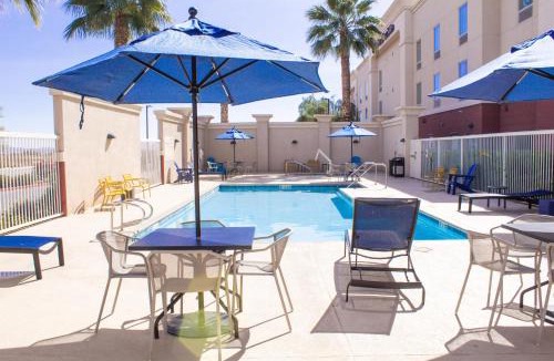 Blythe Hotel | Hampton Inn & Suites Blythe, CA