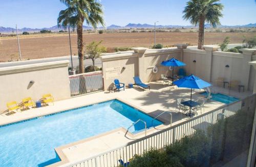 Blythe Hotel | Hampton Inn & Suites Blythe, CA