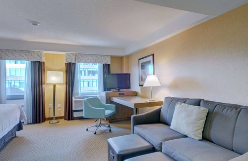 Harrison Lenox Hotel | Hampton Inn & Suites Boston Crosstown Center
