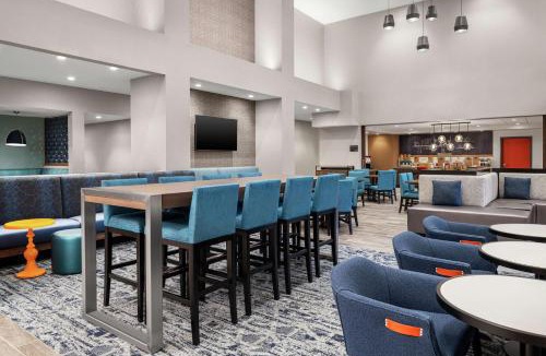 Summit Hotel | Hampton Inn & Suites Bridgeview Chicago, Il