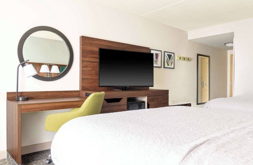 Brookings Hotel | Hampton Inn & Suites Brookings