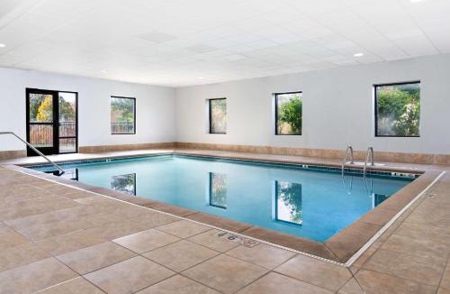 Brookings Hotel | Hampton Inn & Suites Brookings