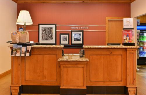 Buffalo Hotel | Hampton Inn & Suites Buffalo