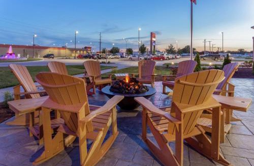 Burlington Hotel | Hampton Inn & Suites Burlington