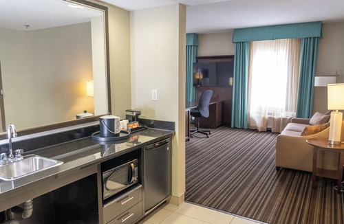 St. John's Hotel | Hampton Inn & Suites by Hilton St. John's Airport