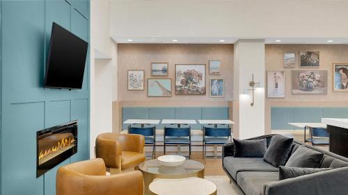 Unionville Hotel | Hampton Inn & Suites by Hilton Toronto Markham