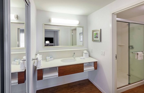 Greater Greenspoint Hotel | Hampton Inn & Suites by Hilton Houston North IAH