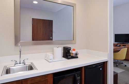 Lonoke Hotel | Hampton Inn & Suites by Hilton Lonoke