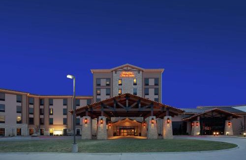Peck Hotel | Hampton Inn & Suites by Hilton Mulvane at Kansas Star Casino