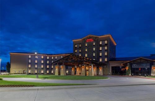 Peck Hotel | Hampton Inn & Suites by Hilton Mulvane at Kansas Star Casino