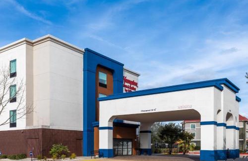 Tomball Hotel | Hampton Inn & Suites by Hilton Tomball Houston NW