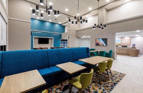 Tomball Hotel | Hampton Inn & Suites by Hilton Tomball Houston NW